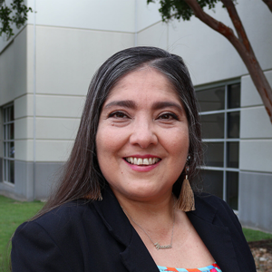 Yesenia-Alvarez-Gonzalez-300x300